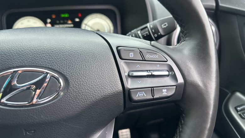 Hyundai KONA 100kW Premium 39kWh 5dr Auto Electric Hatchback